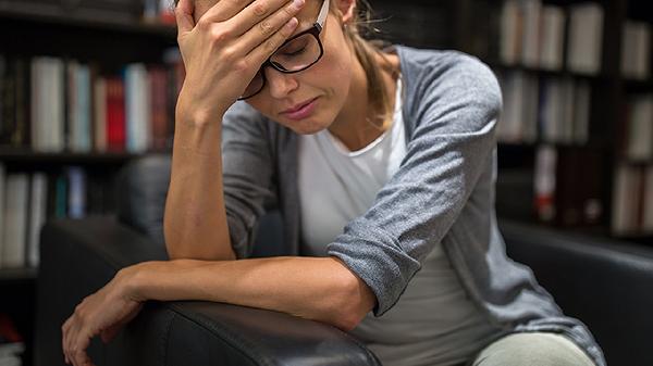 女性梦见满地都是蛆